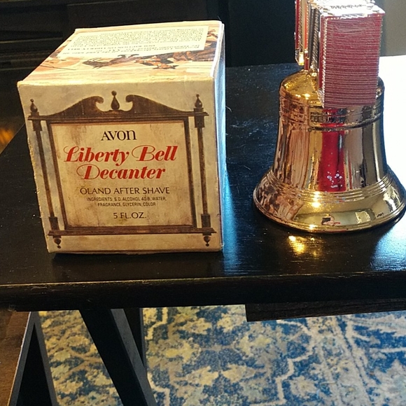 5 For 25.00/Avon Liberty Bell Plastic Decanter,Orig.box - Picture 2 of 7